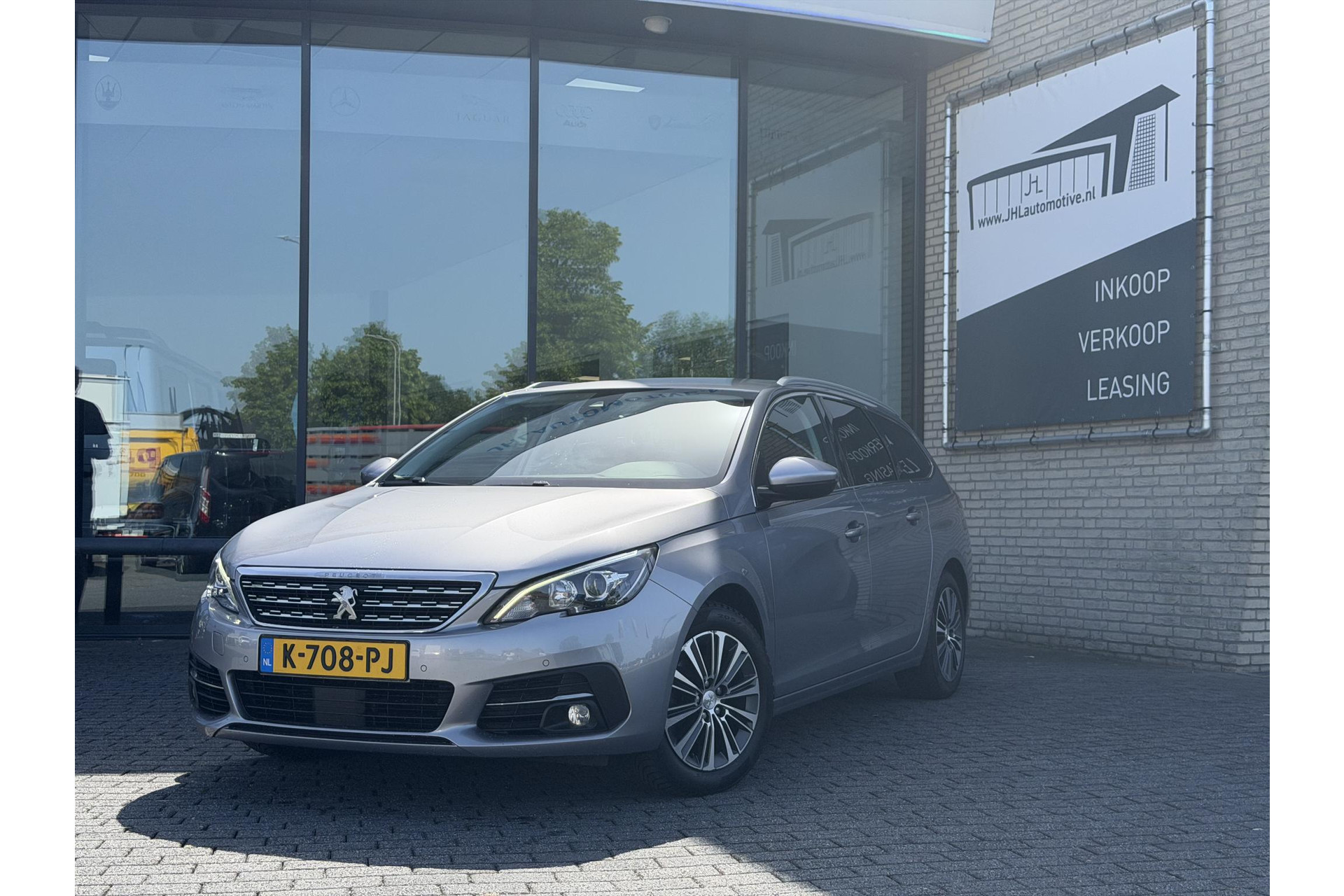 Peugeot 308 SW 1.2 Allure*ECC*ACC*NAVI*CAM*CARPLAY*